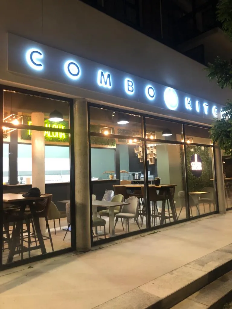COMBO KITCHEN